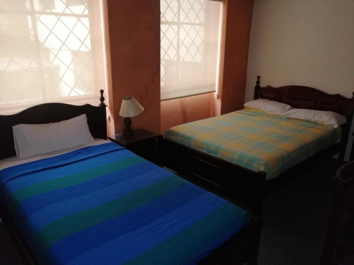 Hostal Victoria 키토 외부 사진
