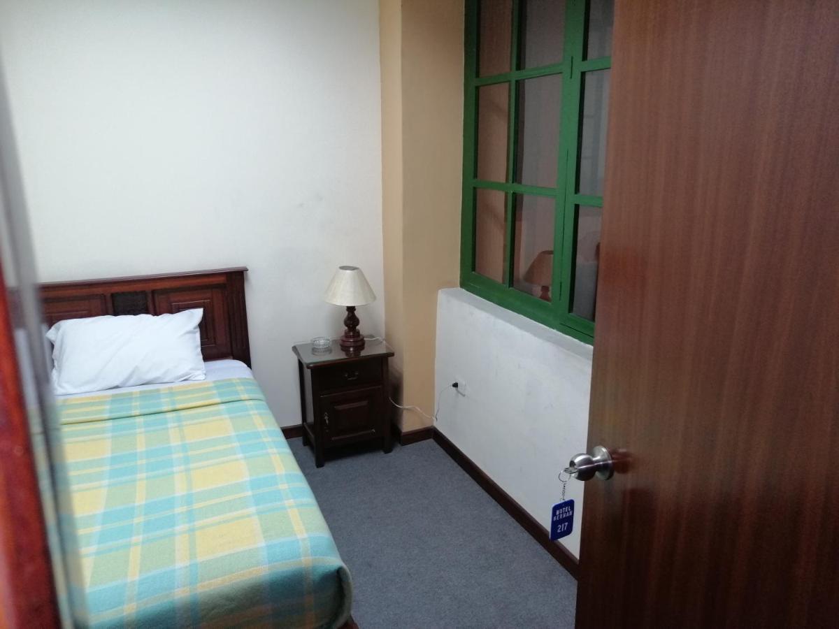 Hostal Victoria 키토 외부 사진