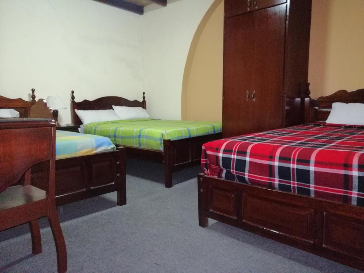 Hostal Victoria 키토 외부 사진