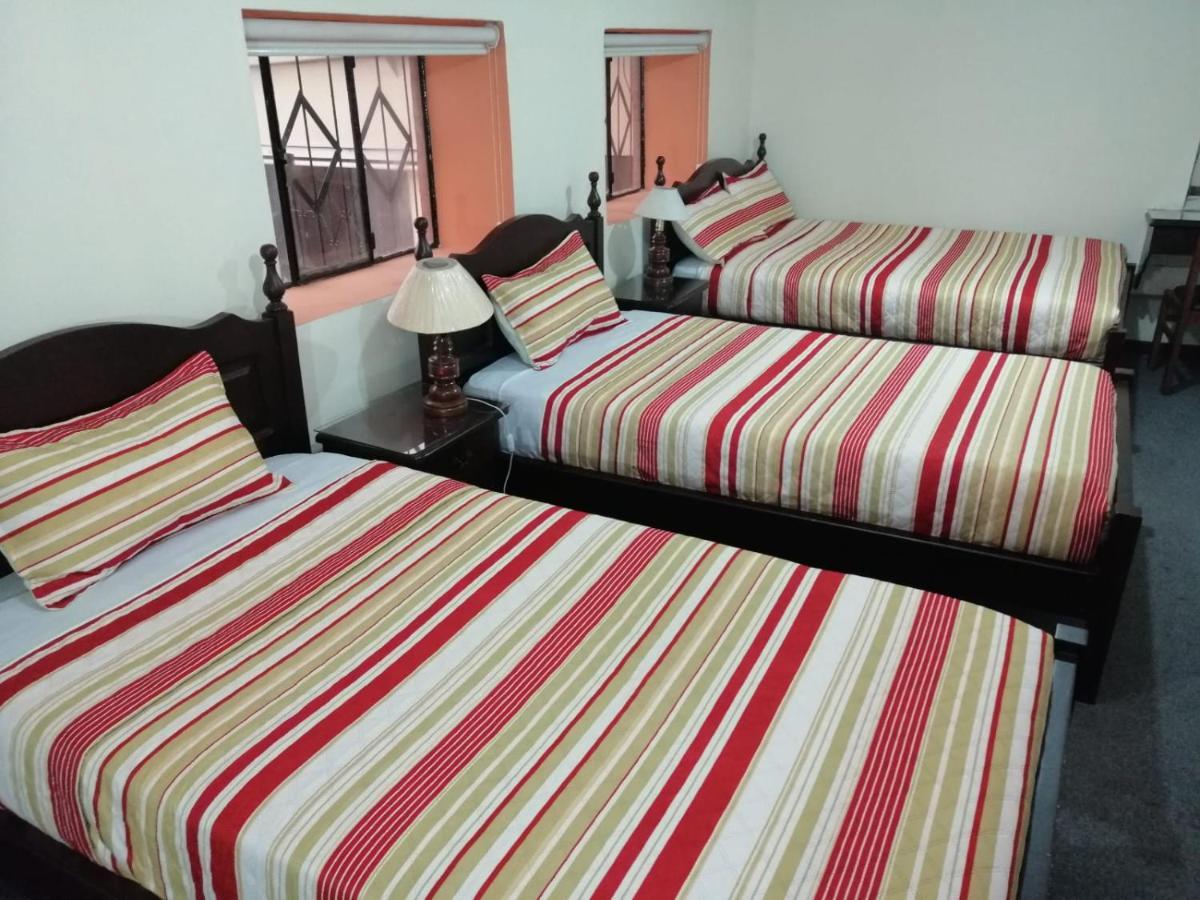 Hostal Victoria 키토 외부 사진