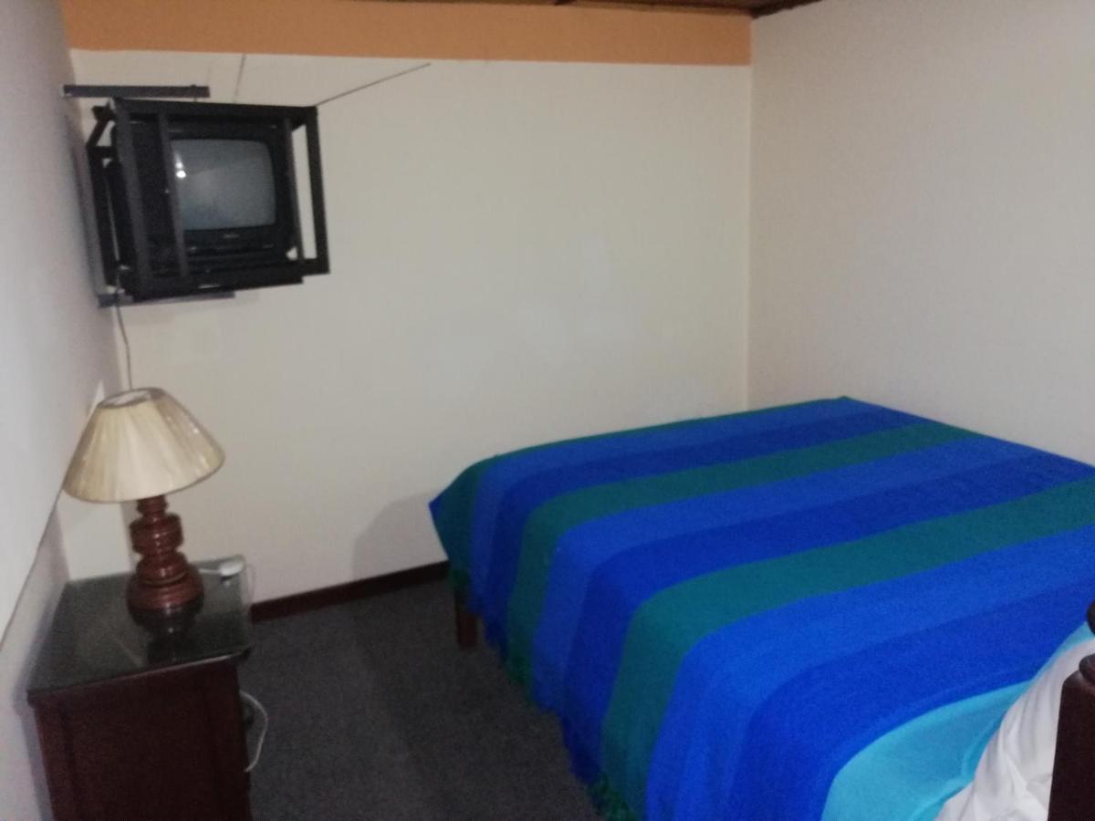Hostal Victoria 키토 외부 사진