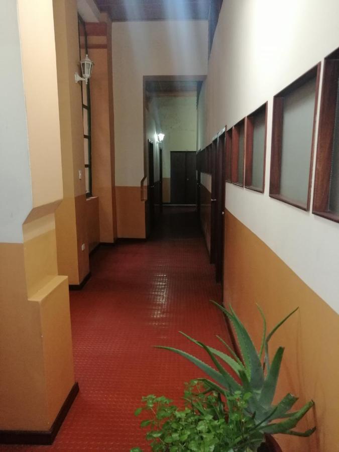 Hostal Victoria 키토 외부 사진