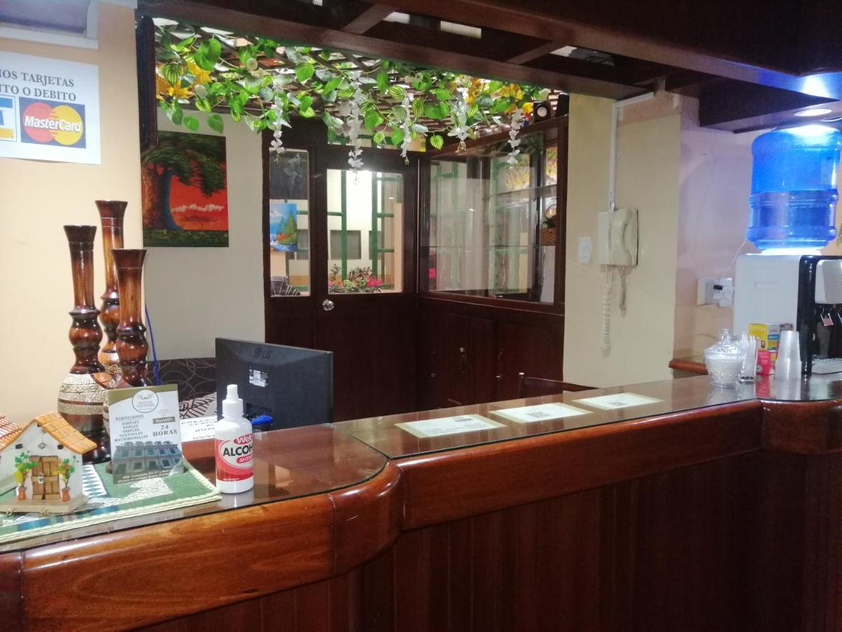 Hostal Victoria 키토 외부 사진