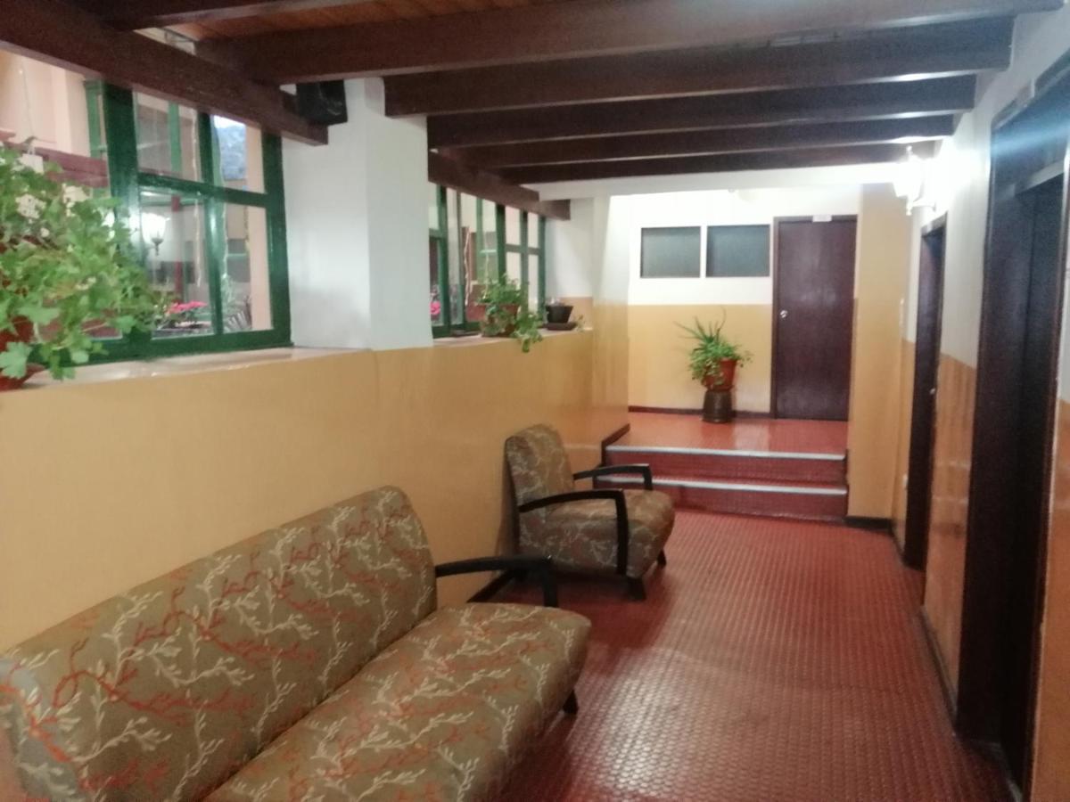 Hostal Victoria 키토 외부 사진