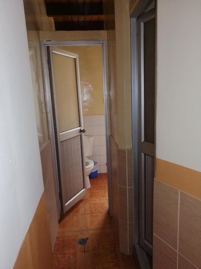 Hostal Victoria 키토 외부 사진